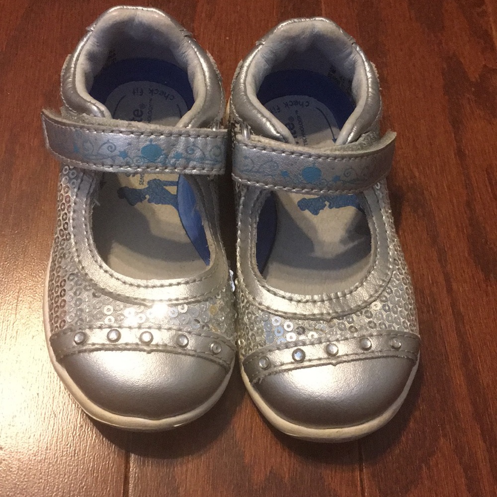 Stride rite. Cinderella. Size 5.